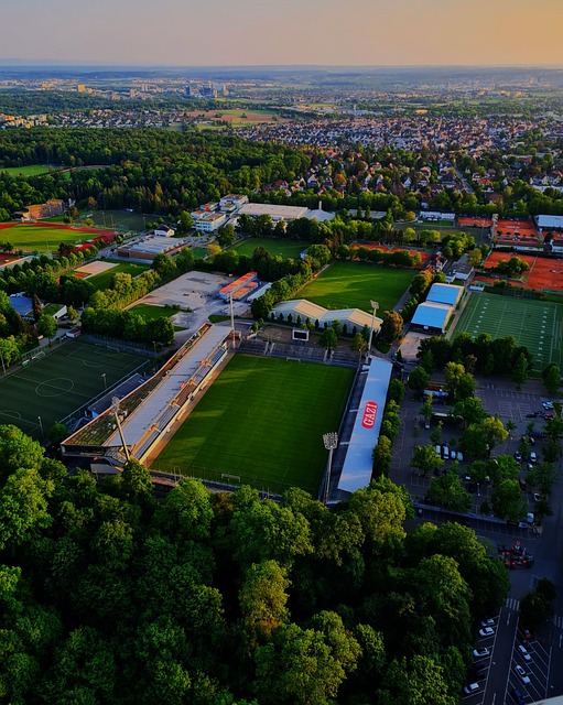 黑色12秒！老詹赛后向全队深情道歉，雷迪克致命失误毁掉湖人.